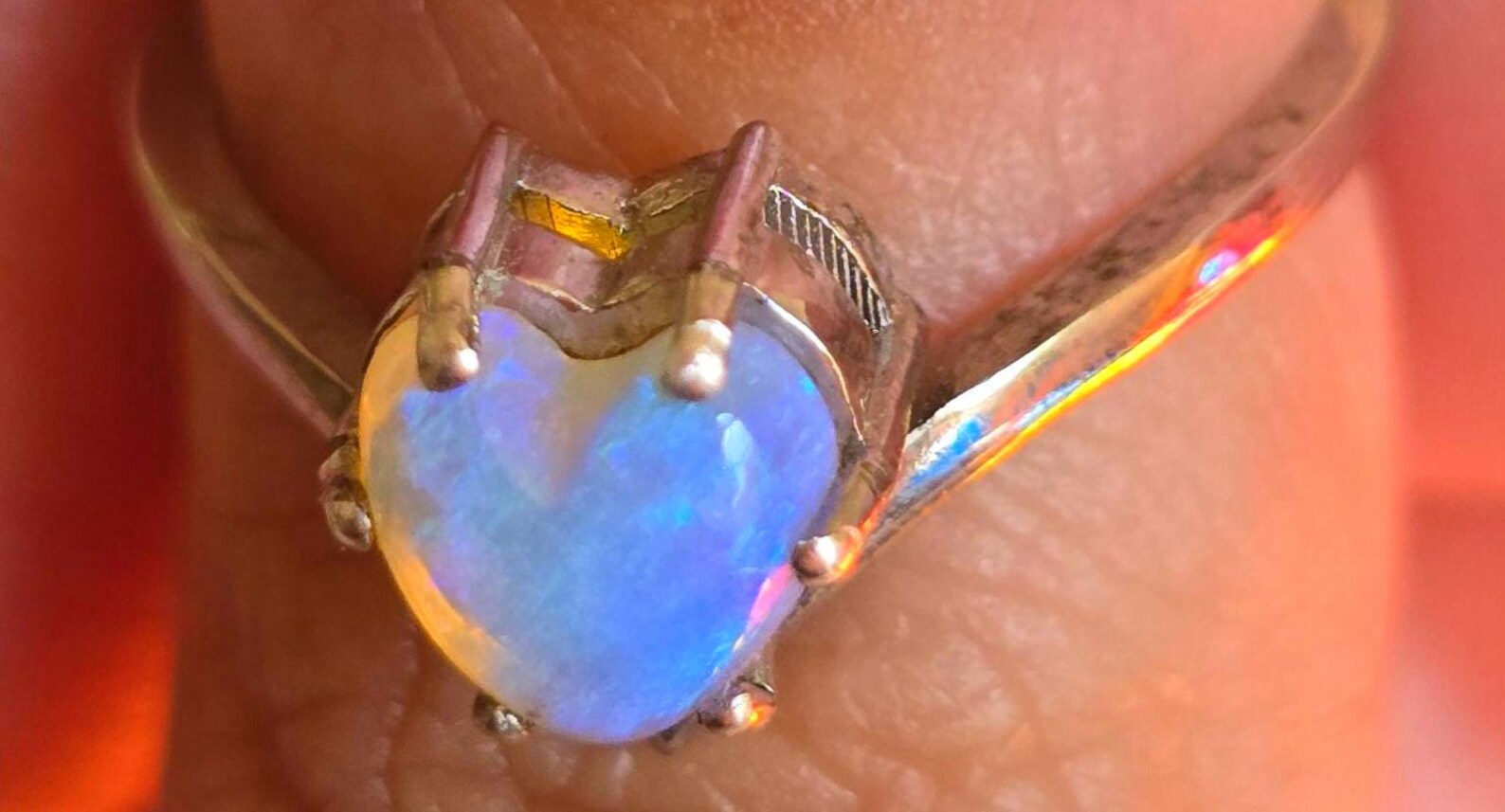 Natural Australian Opal Ring thumbnail 8