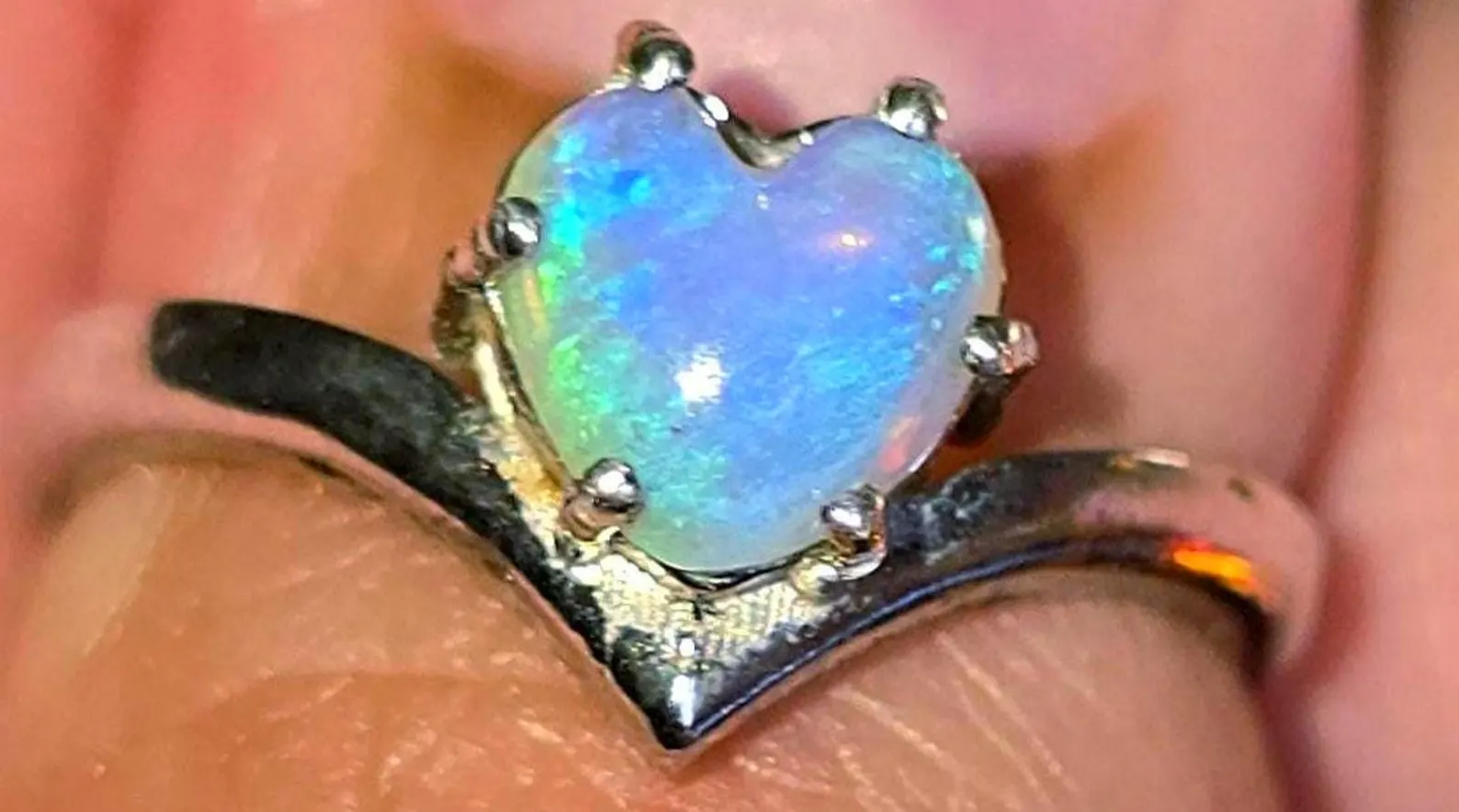 Natural Australian Opal Ring thumbnail 5