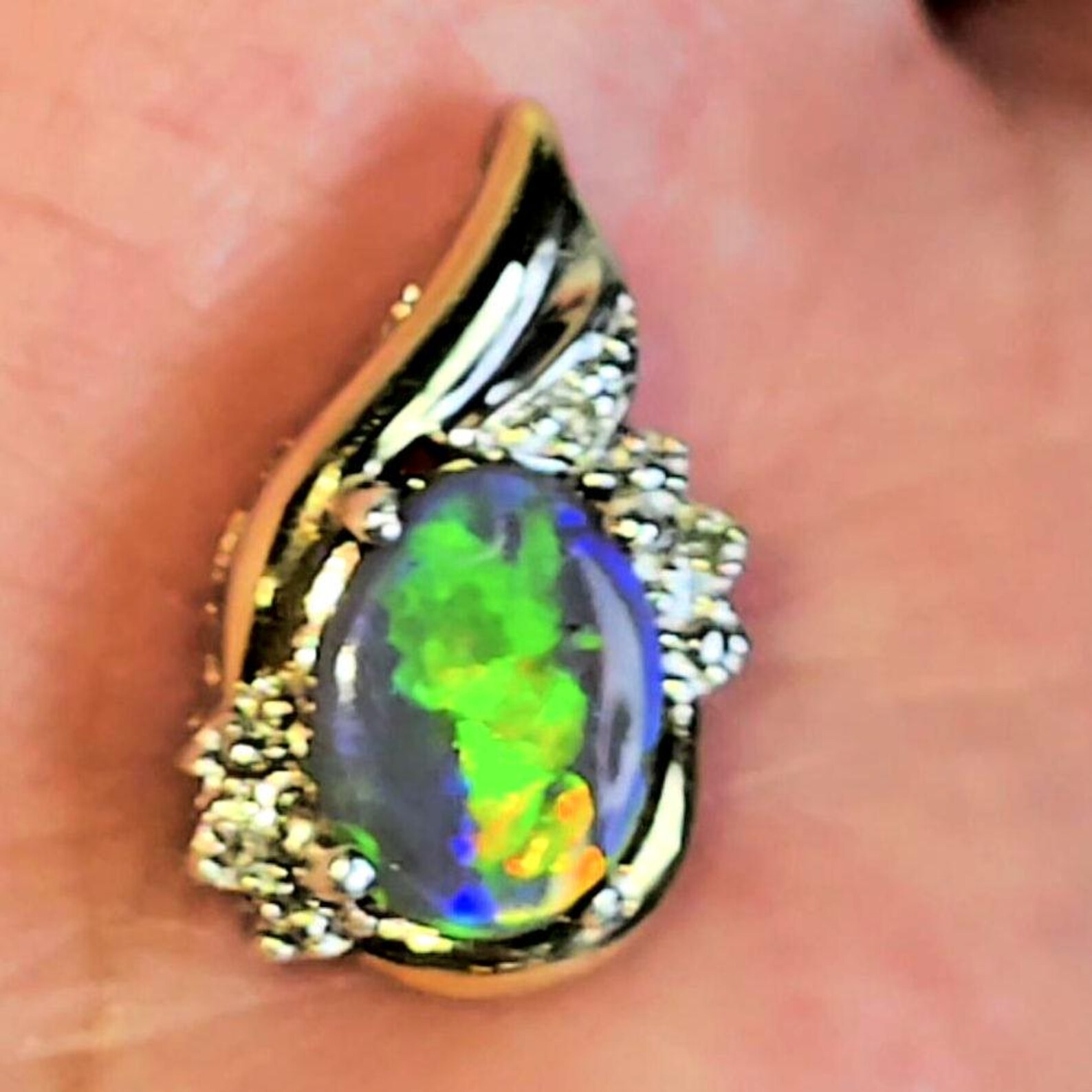 Lightning bolt - NEON Solid 10k Gold Natural Australian Opal Necklace thumbnail 4