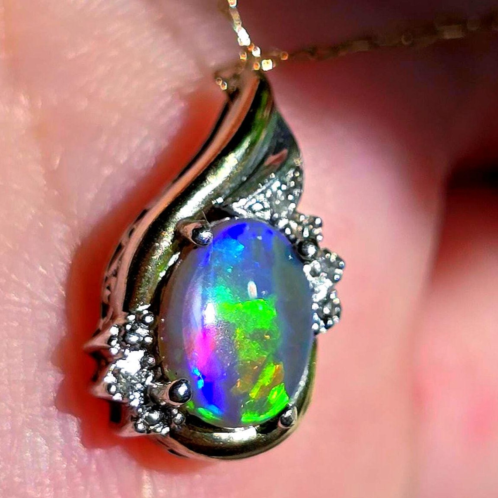 Lightning bolt - NEON Solid 10k Gold Natural Australian Opal Necklace thumbnail 12