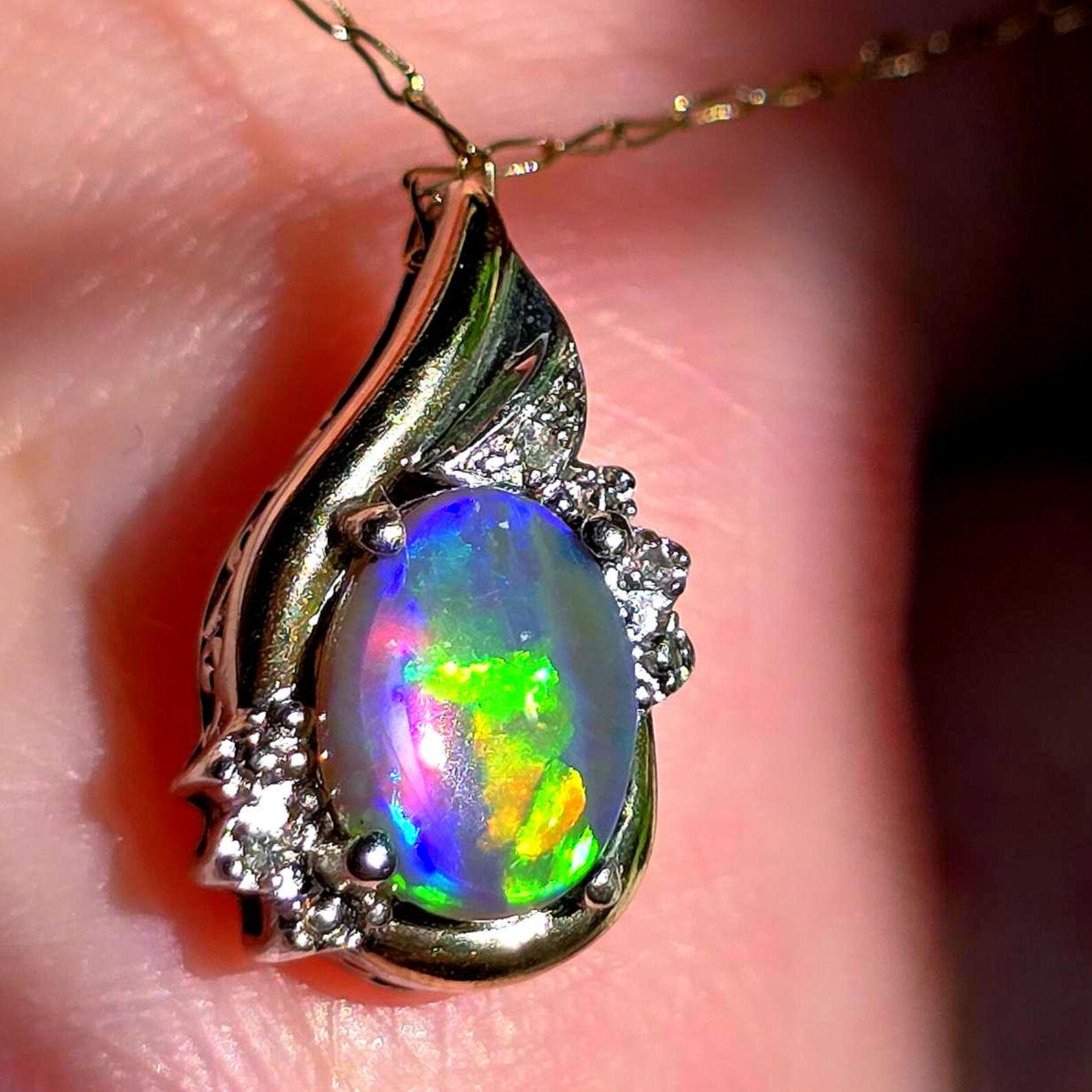 Lightning bolt - NEON Solid 10k Gold Natural Australian Opal Necklace thumbnail 10