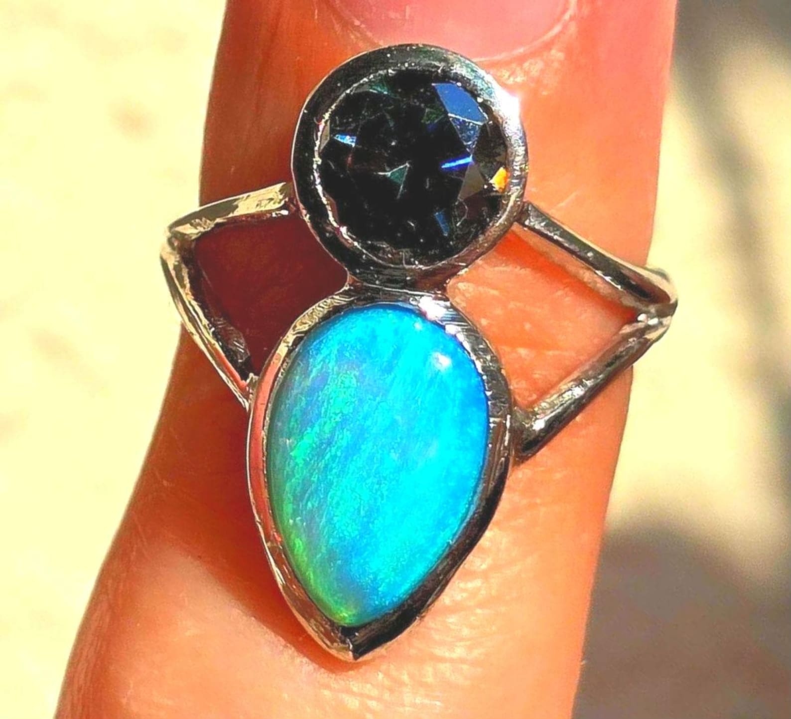 Natural Australian Opal Ring 925 Silver, Green Moissanite thumbnail 7
