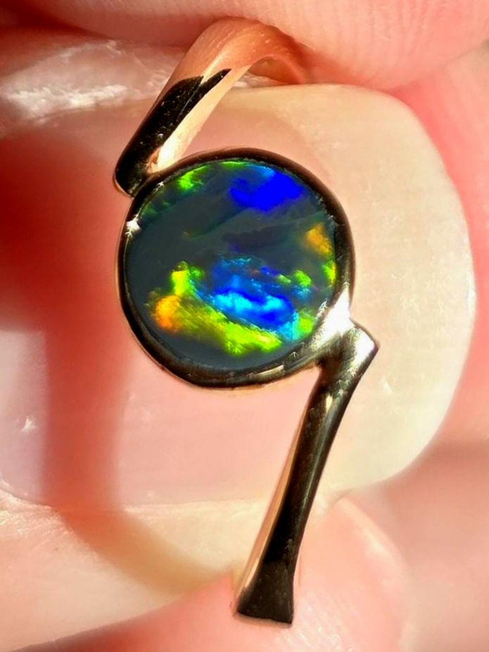 Twin flame black - NEON Solid 9k Gold Natural Australian Black Opal Ring thumbnail 19