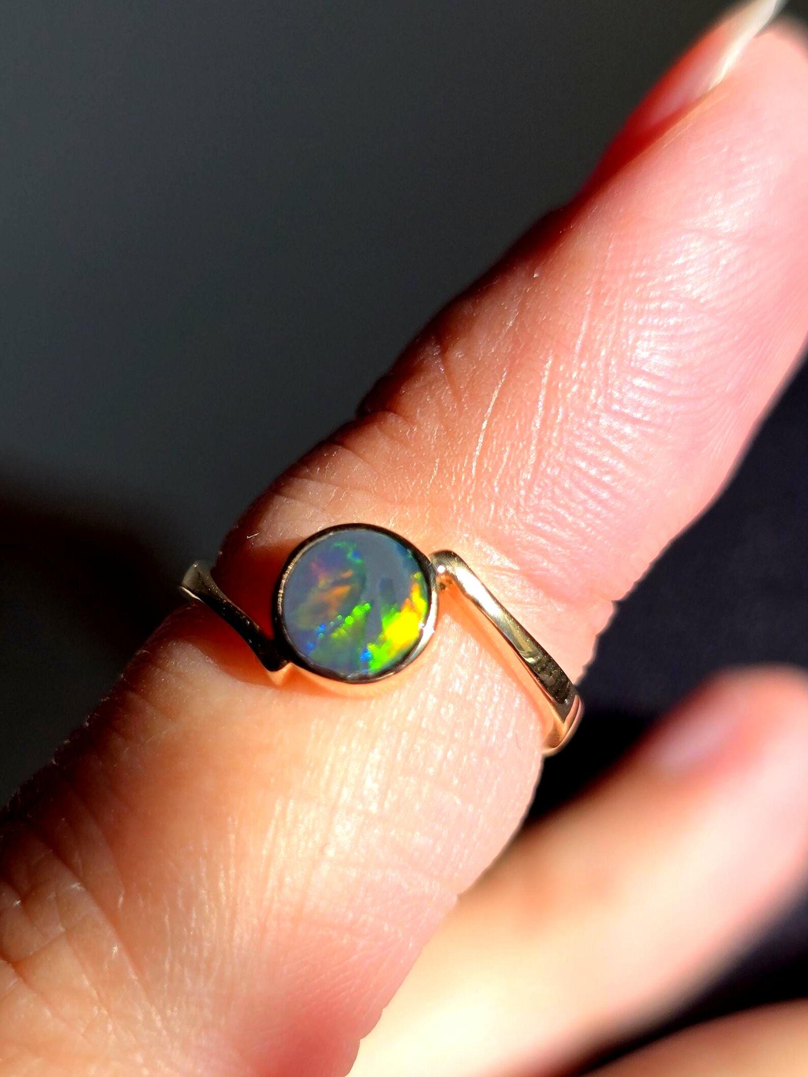 Twin flame black - NEON Solid 9k Gold Natural Australian Black Opal Ring thumbnail 14