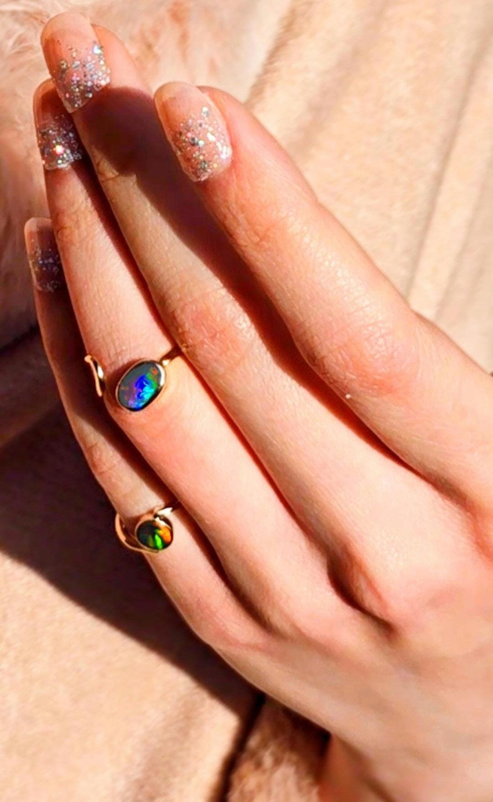 Twin flame black - NEON Solid 9k Gold Natural Australian Black Opal Ring thumbnail 4