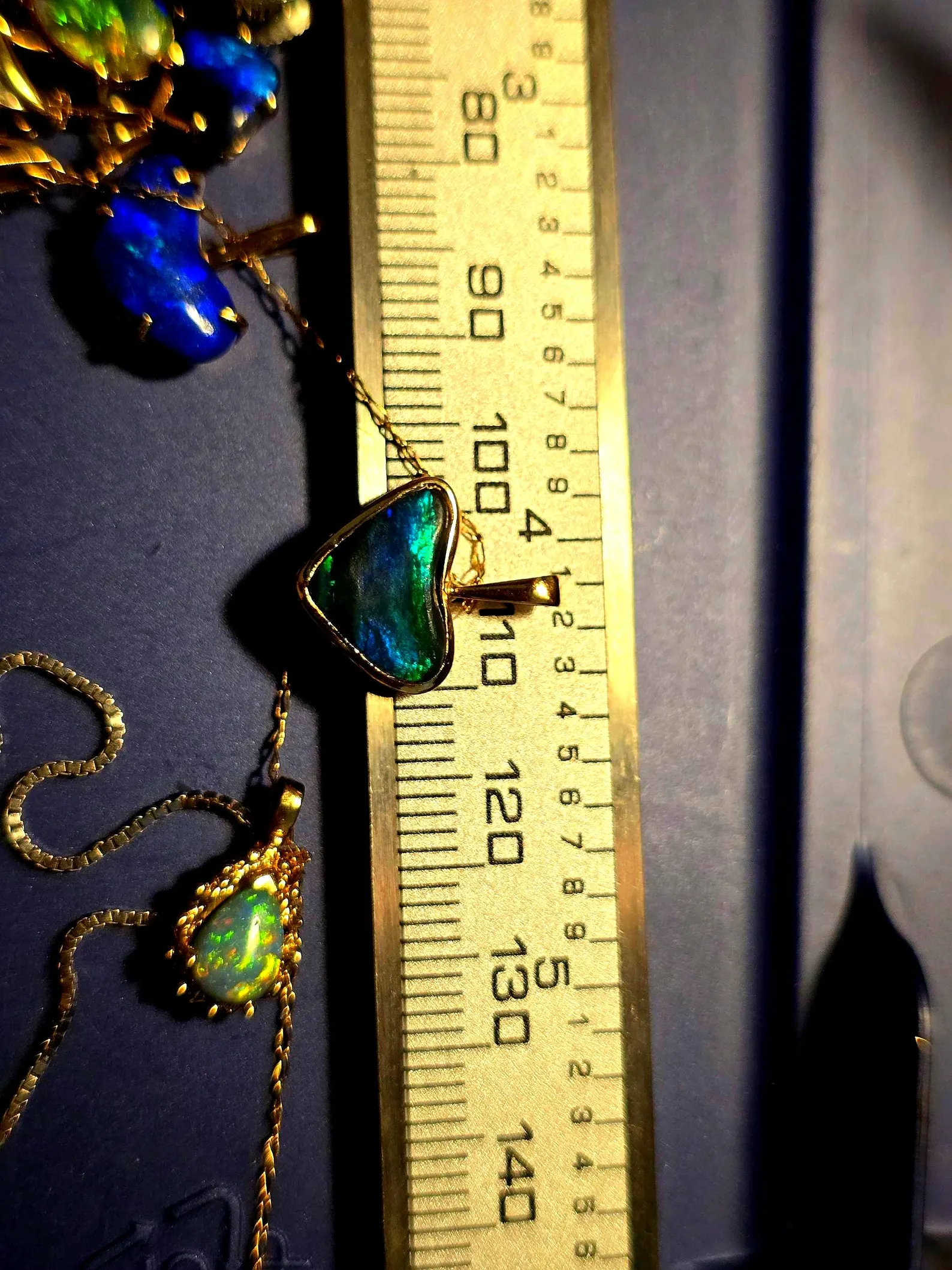 Burning Green Heart -Solid 9k Gold Natural Australian Opal Pendant  thumbnail 20