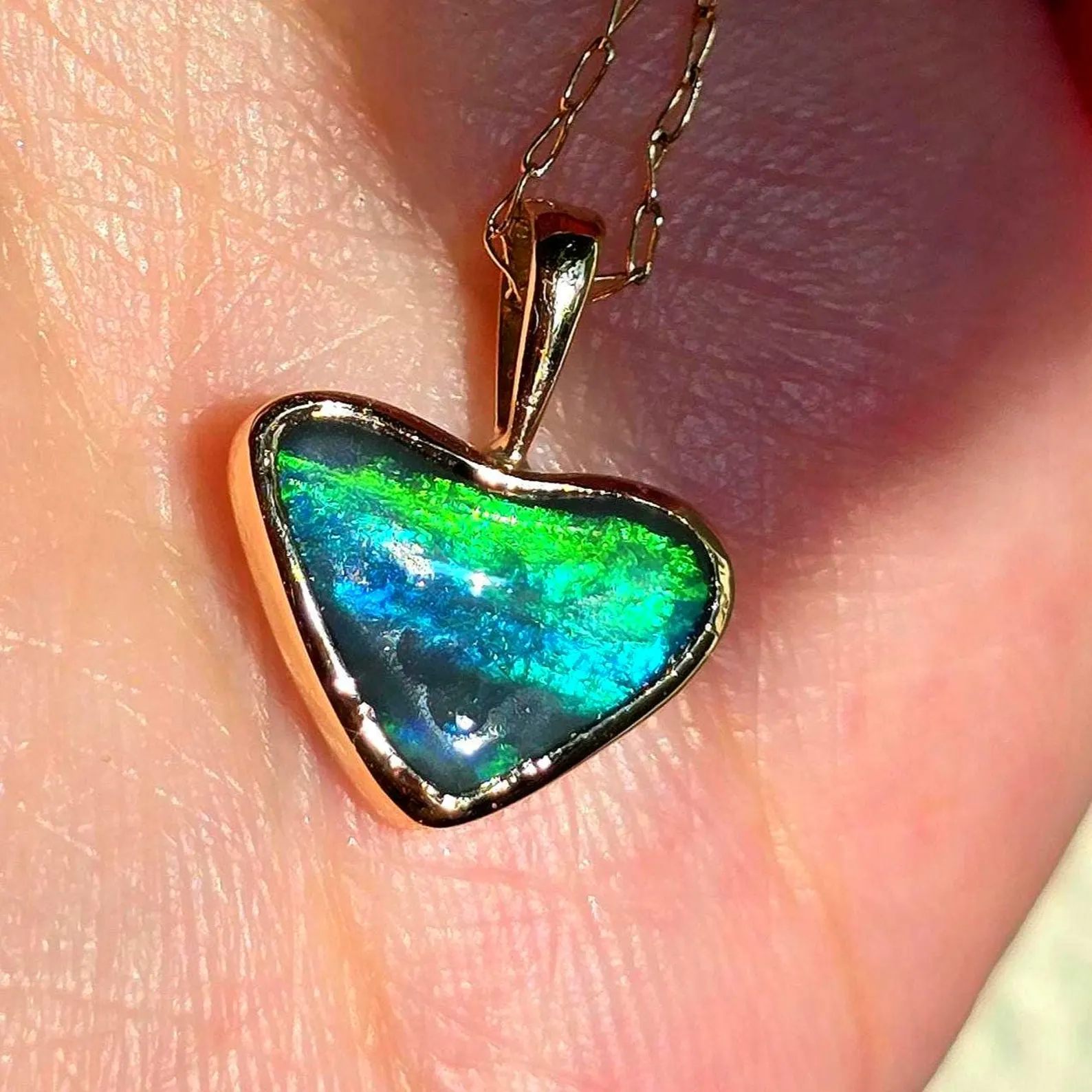 Burning Green Heart -Solid 9k Gold Natural Australian Opal Pendant  thumbnail 13