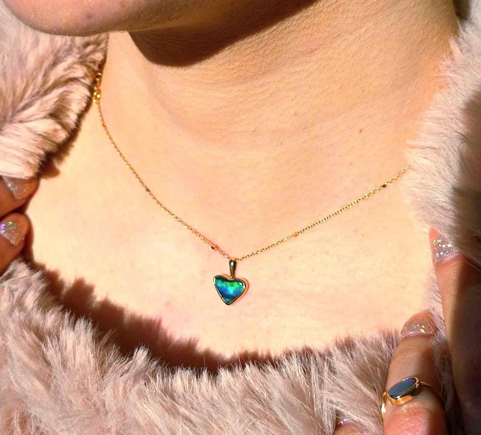 Burning Green Heart -Solid 9k Gold Natural Australian Opal Pendant  thumbnail 10