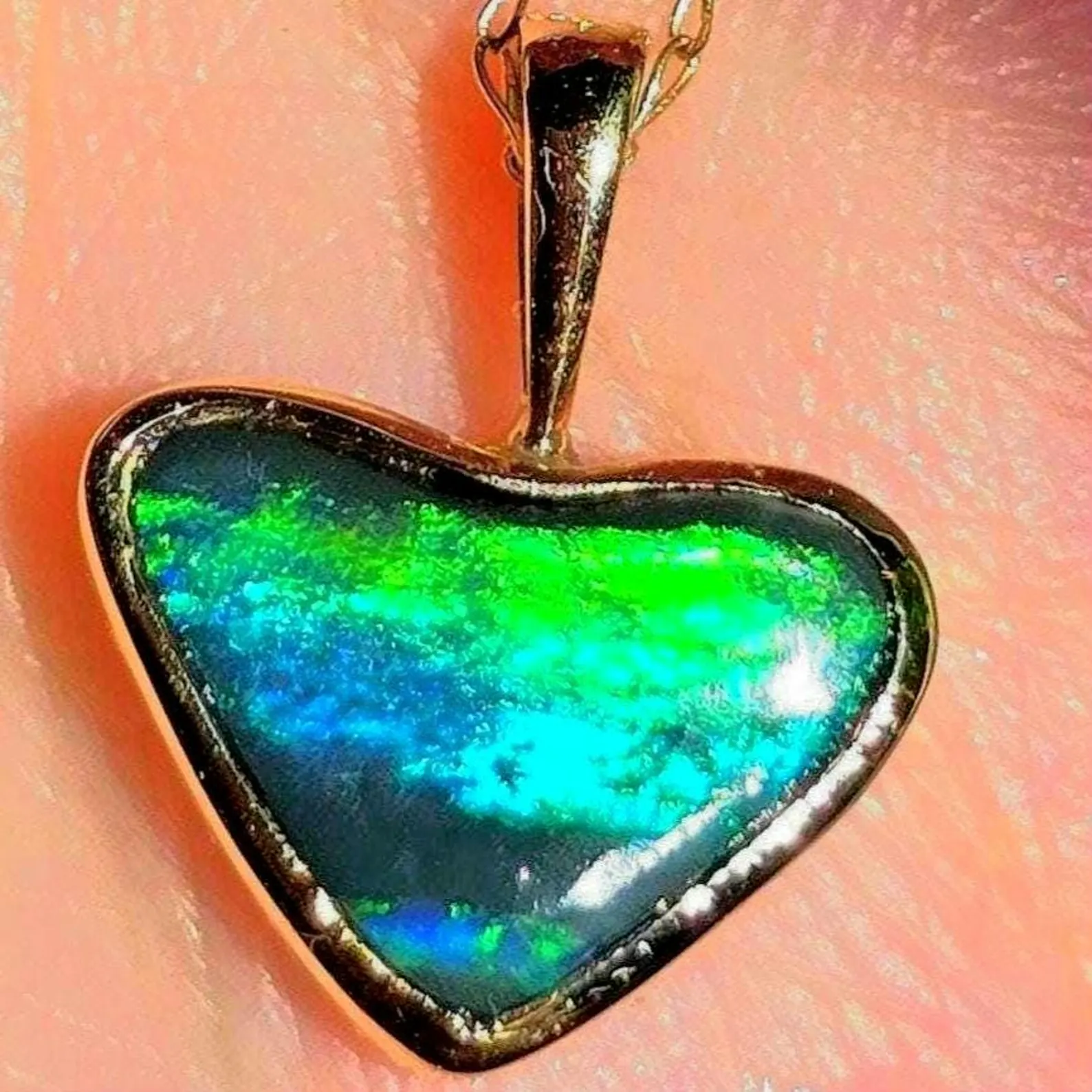 Burning Green Heart -Solid 9k Gold Natural Australian Opal Pendant  thumbnail 7