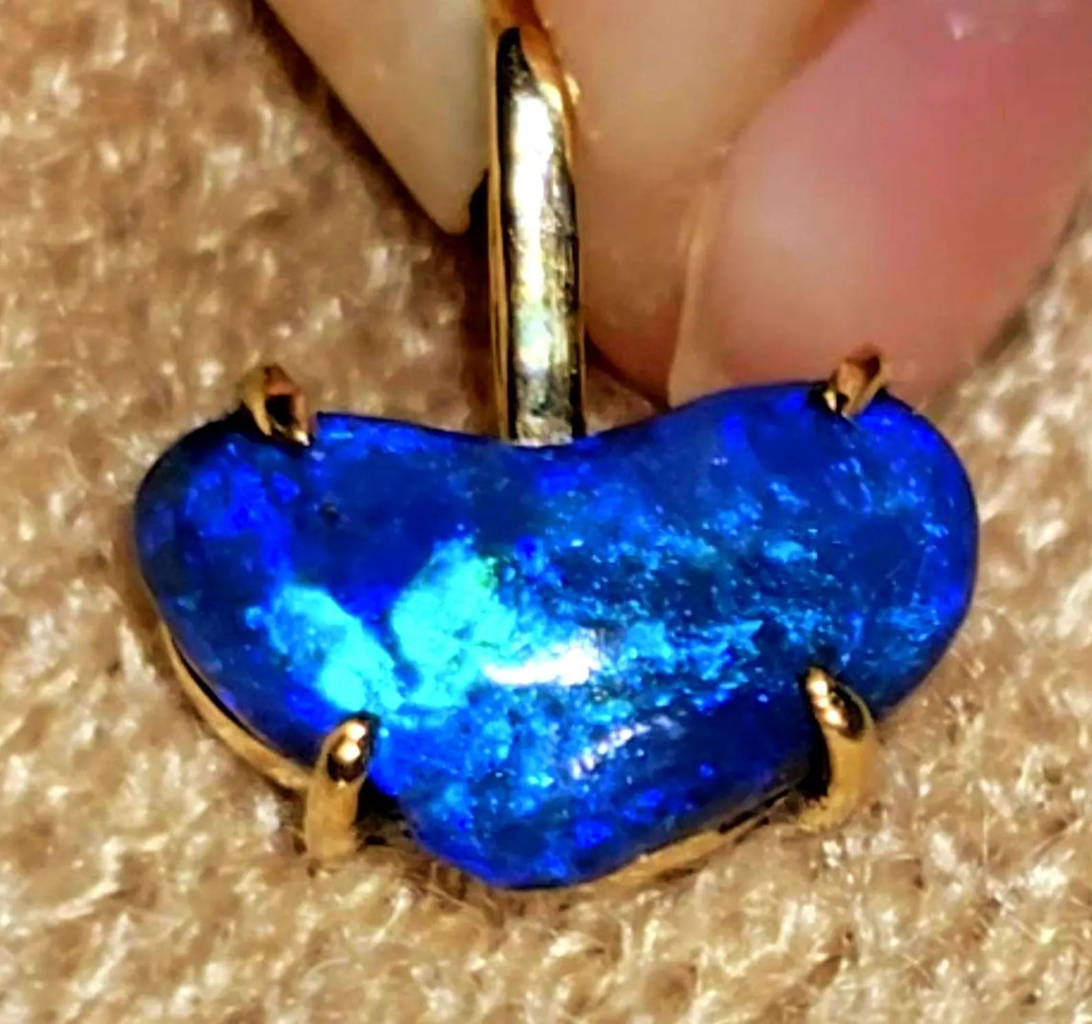 Mighty heart Purple Blue - Solid 9k Gold Natural Australian Black Opal Pendant