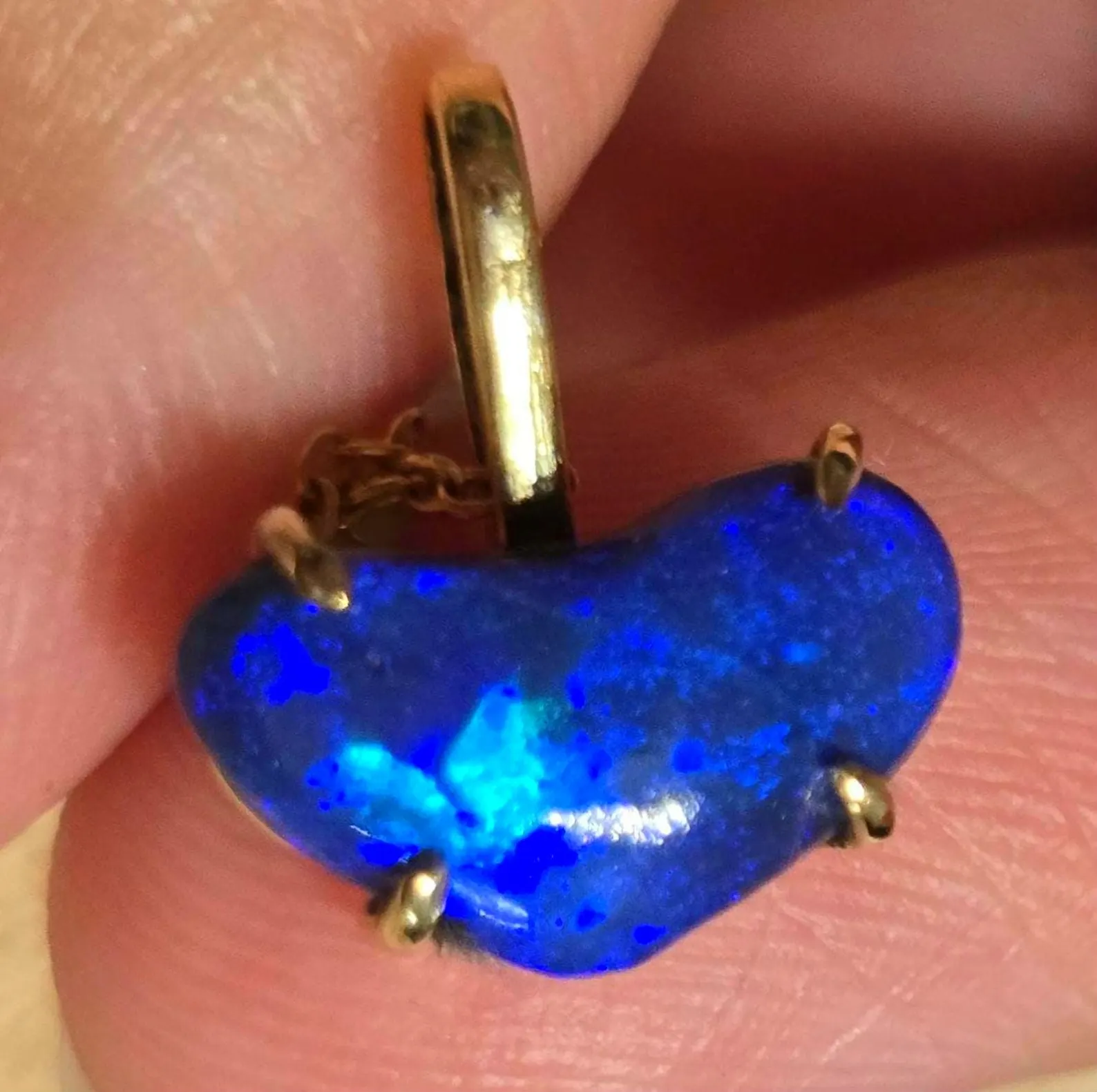 Mighty heart Purple Blue - Solid 9k Gold Natural Australian Black Opal Pendant thumbnail 14