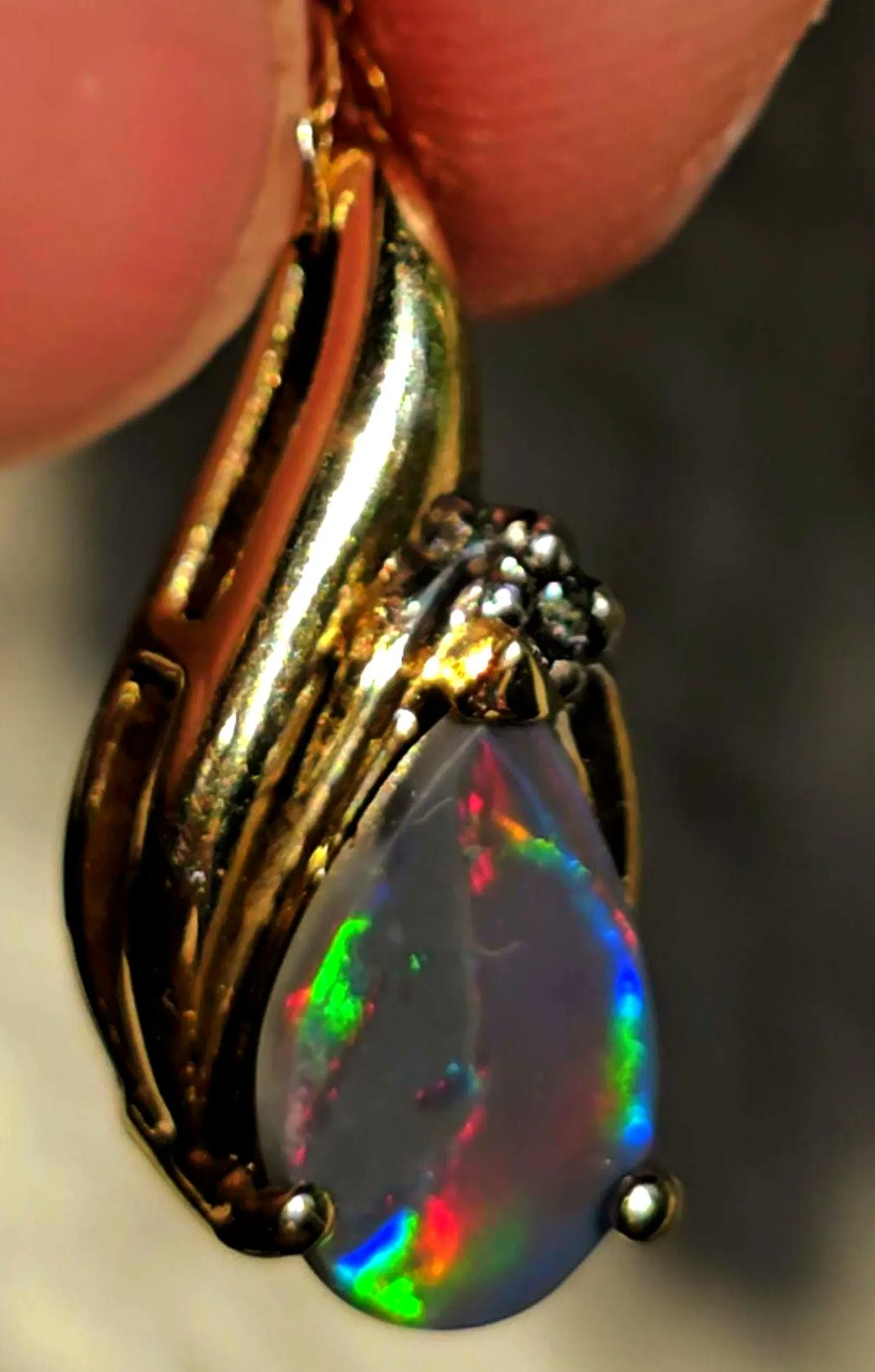 Fuchsia queen -Solid 10k Gold Natural Australian Opal Diamond Necklace thumbnail 14