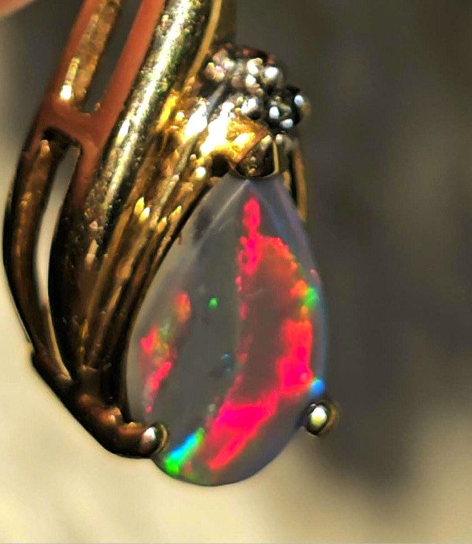 Fuchsia queen -Solid 10k Gold Natural Australian Opal Diamond Necklace thumbnail 4