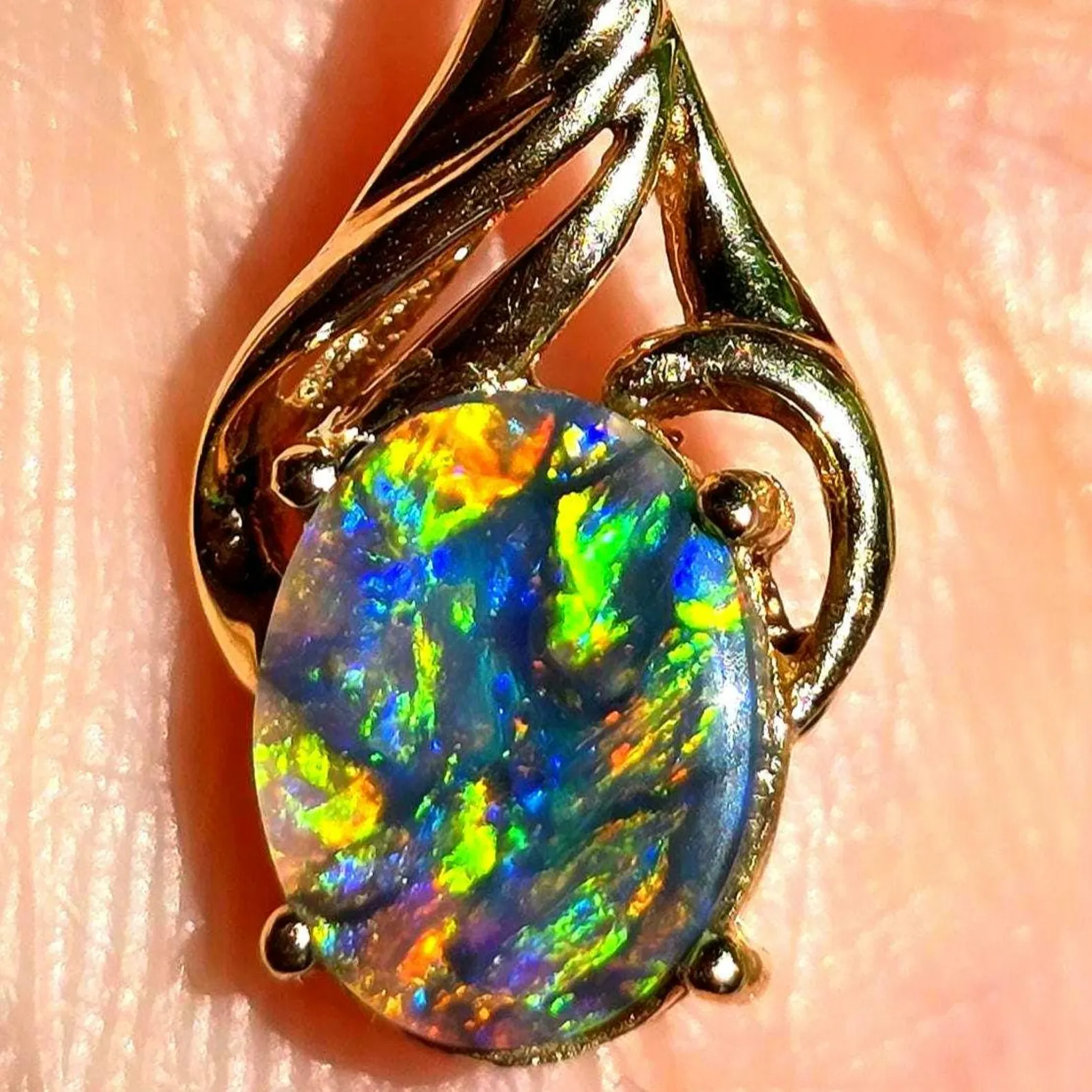 Picasso Palette- Solid 14k Gold Natural Black Australian Opal Pendant thumbnail 17