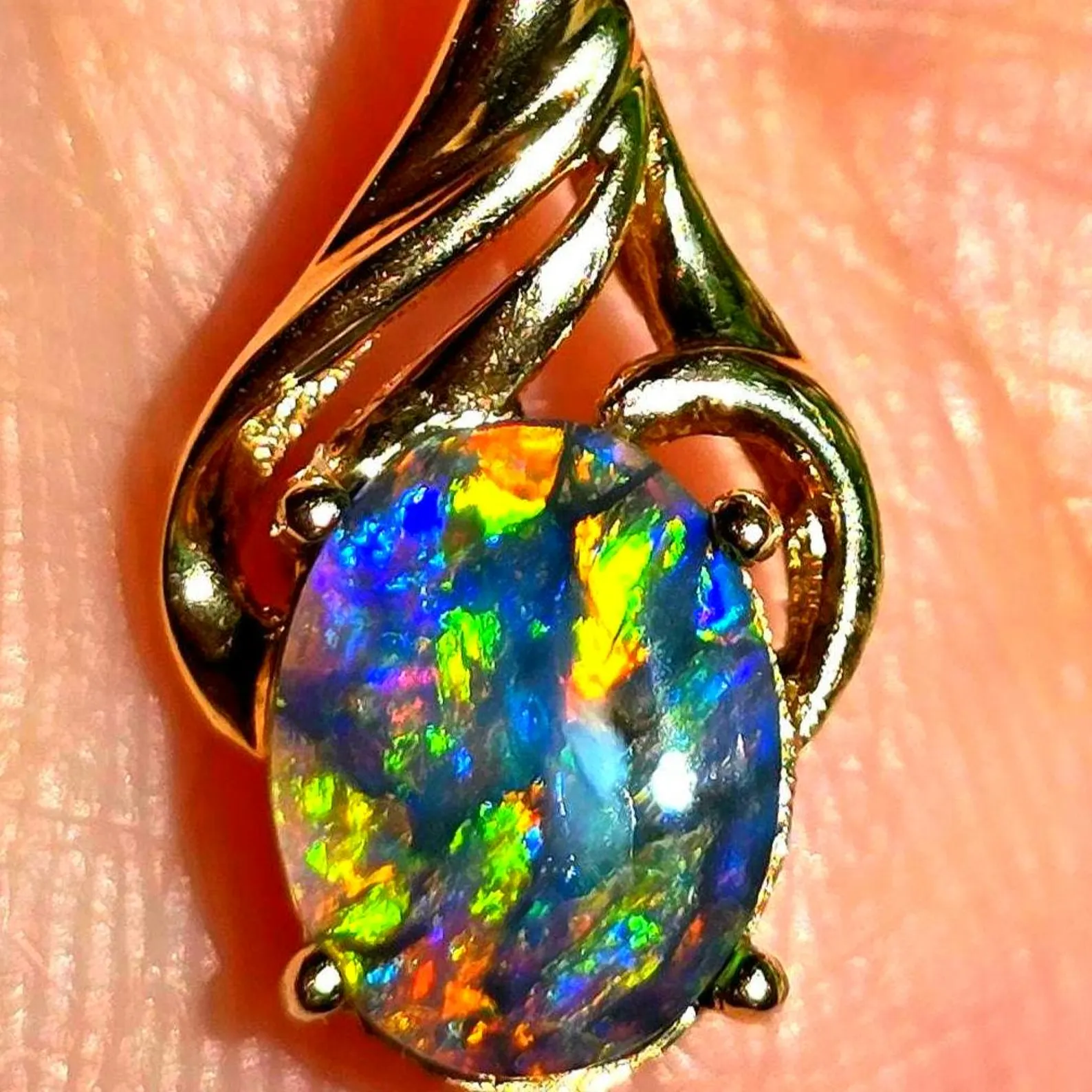 Picasso Palette- Solid 14k Gold Natural Black Australian Opal Pendant thumbnail 4