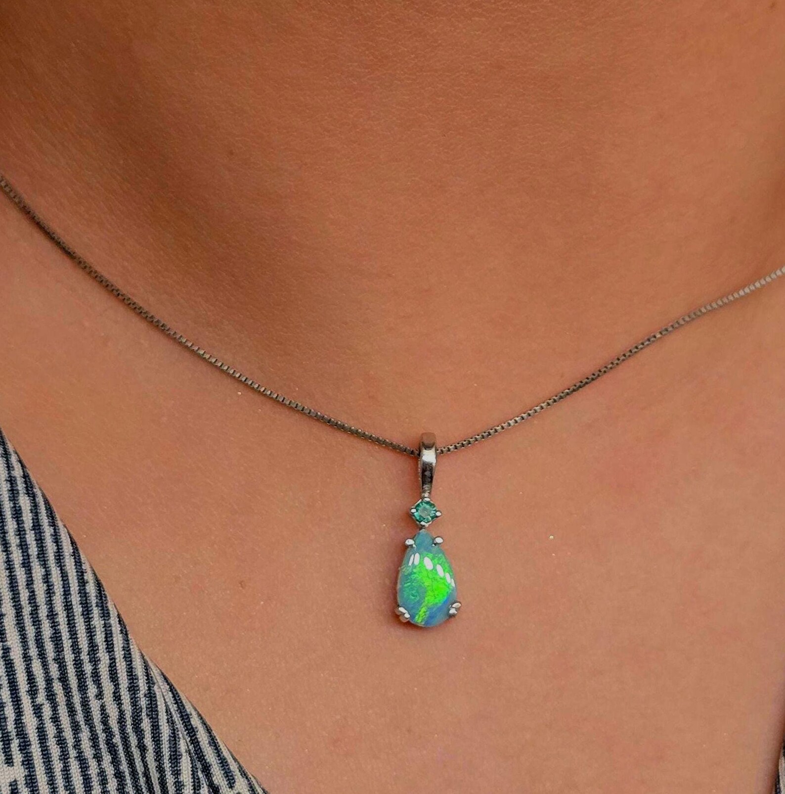 Teal charm - Natural Australian Opal Pendant 925 silver, Natural Emerald  thumbnail 7