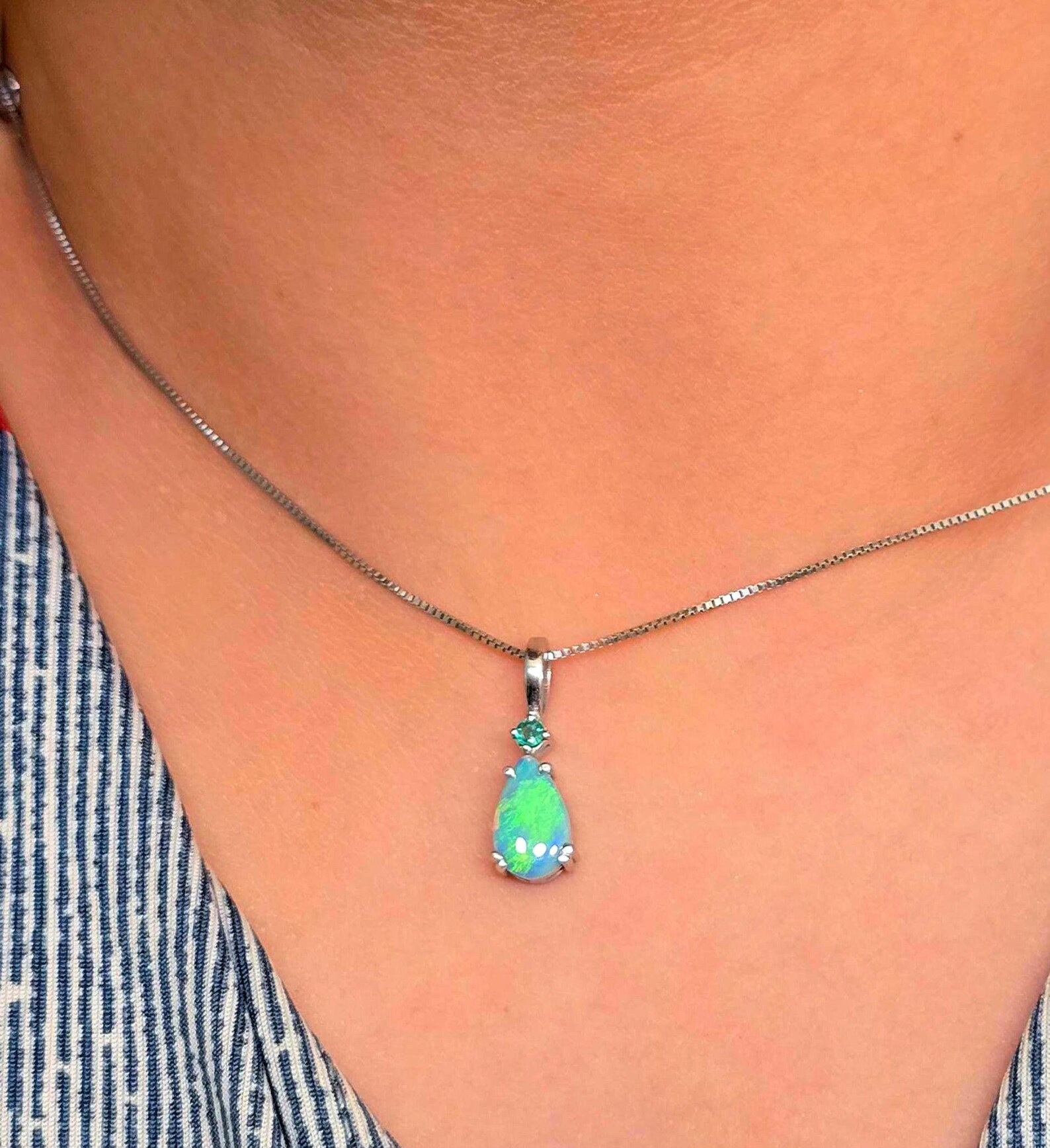 Teal charm - Natural Australian Opal Pendant 925 silver, Natural Emerald  thumbnail 9