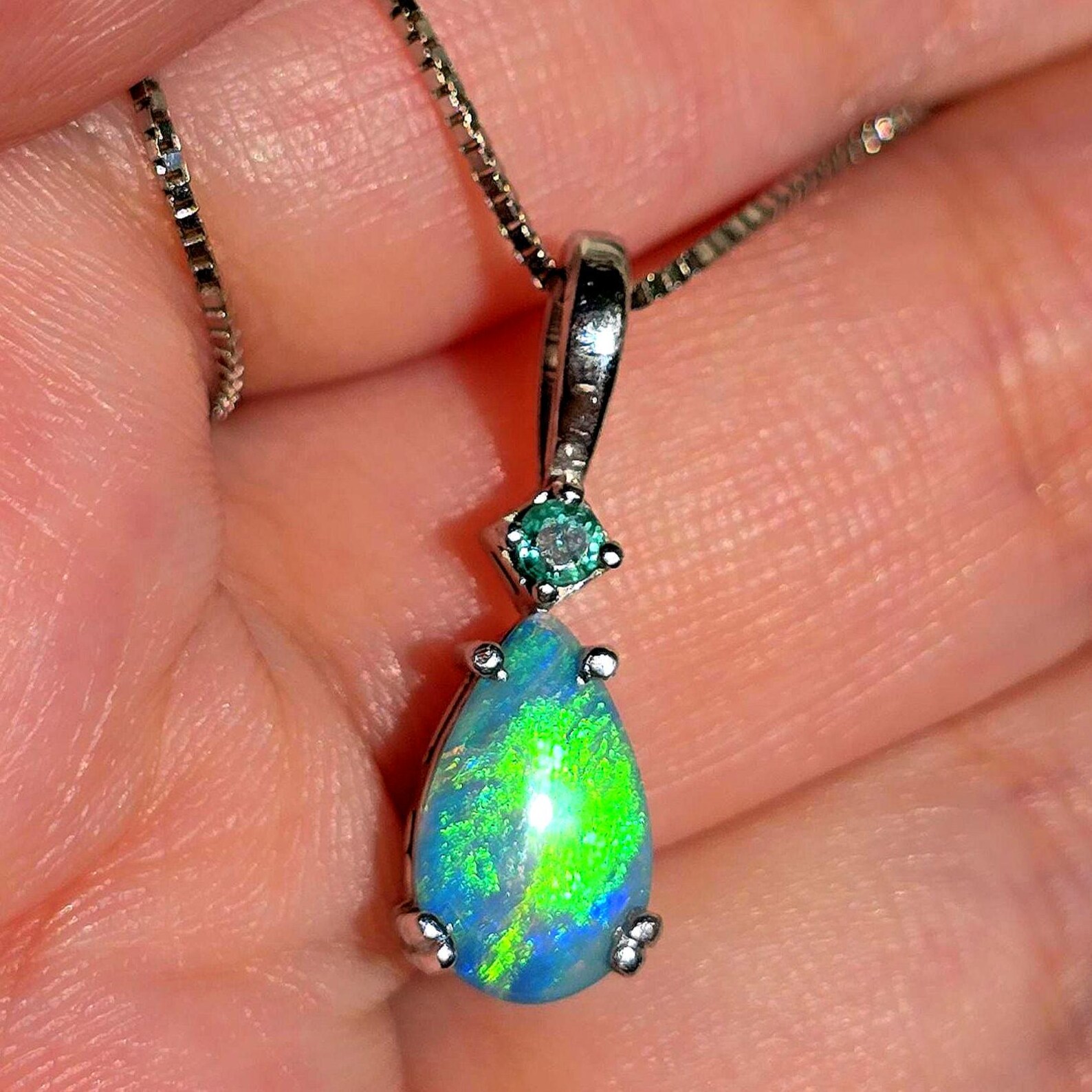 Teal charm - Natural Australian Opal Pendant 925 silver, Natural Emerald  thumbnail 3