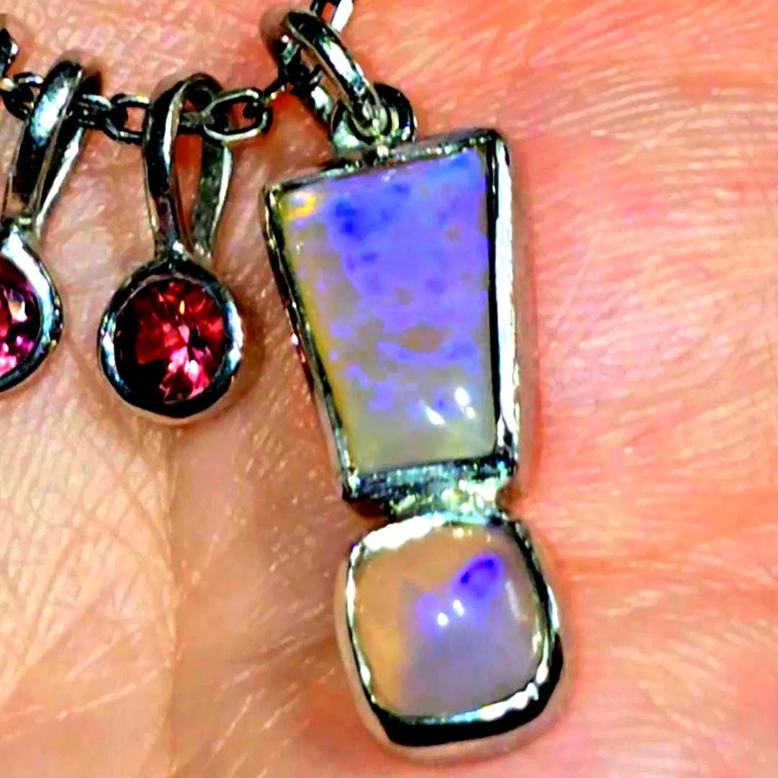  Exclamation mark - Natural Australian Opal Pendant, 925 Silver Purple  Lavender Opal