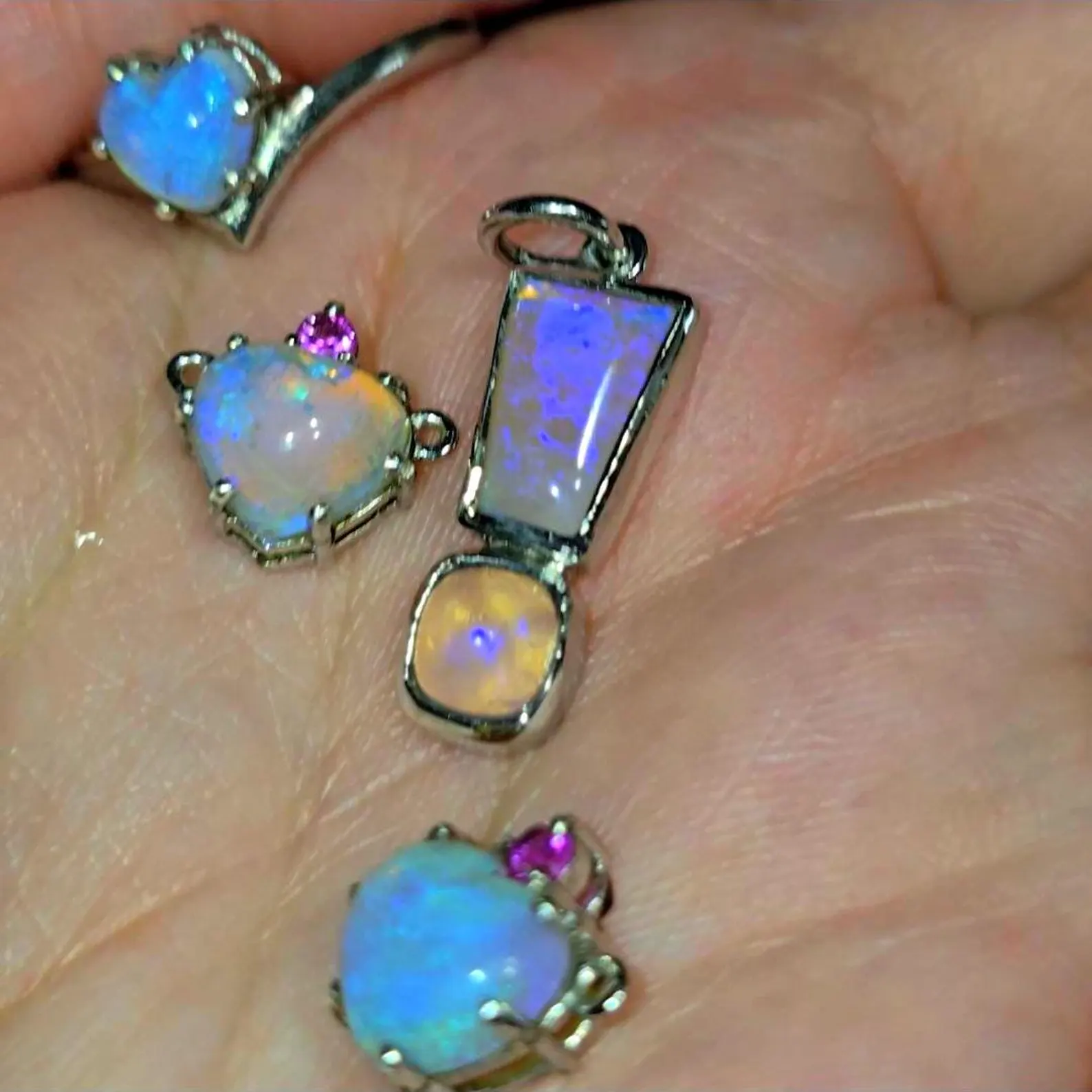  Exclamation mark - Natural Australian Opal Pendant, 925 Silver Purple  Lavender Opal thumbnail 4