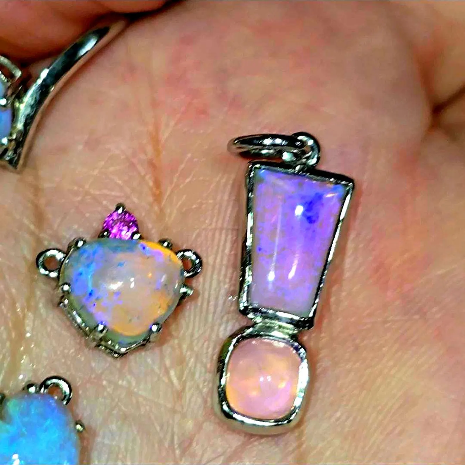  Exclamation mark - Natural Australian Opal Pendant, 925 Silver Purple  Lavender Opal thumbnail 2