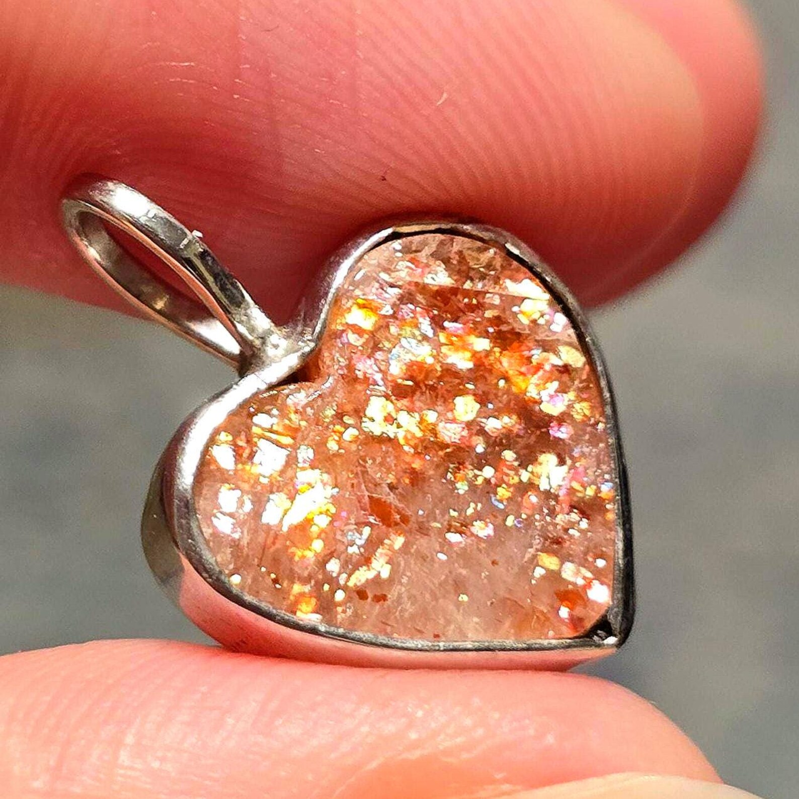 Confetti Sunstone Lattice Pendant 925 Silver Heart  thumbnail 15