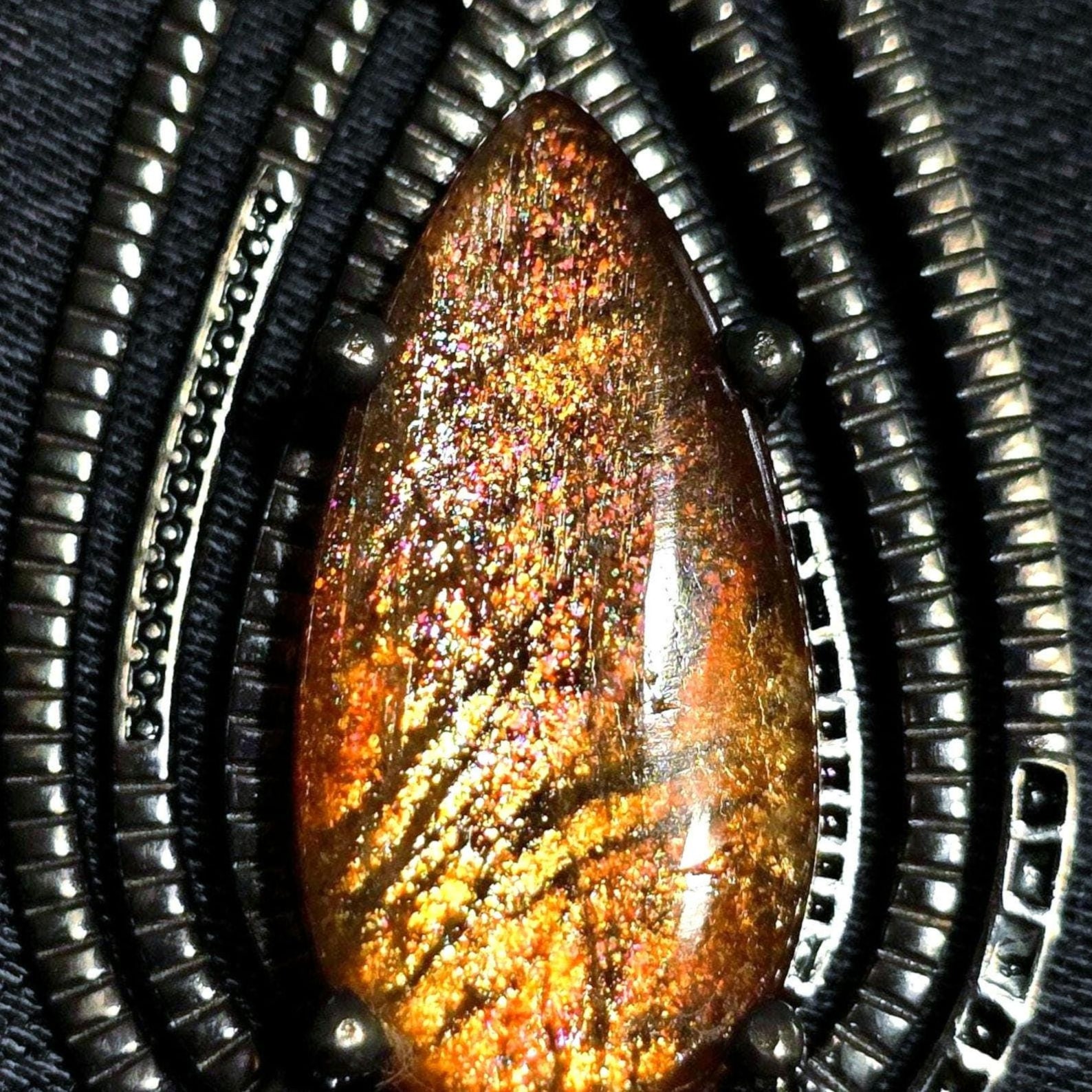 Mystery babe- Purple haze Sunstone Lattice Pendant 925 Silver Black Rhodium thumbnail 20
