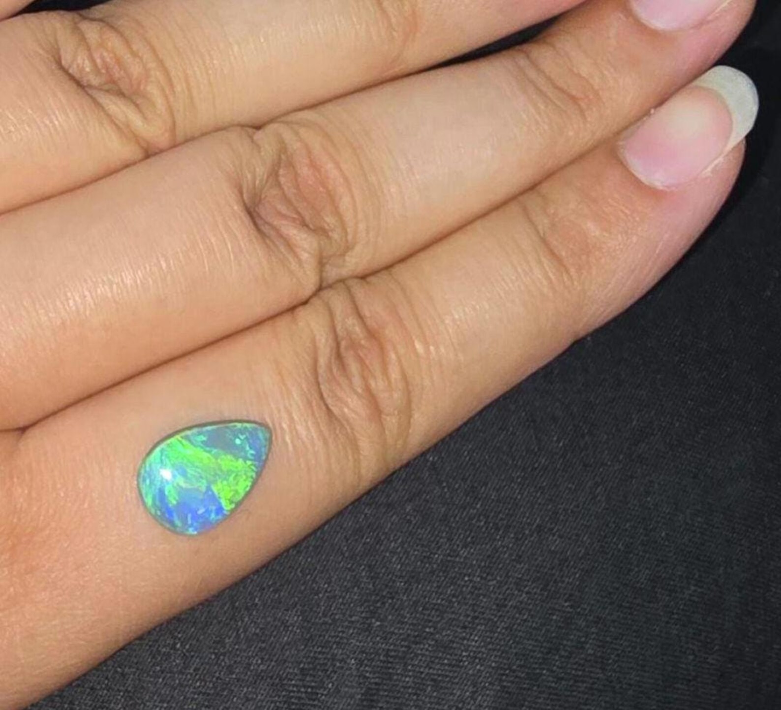 Ocean queen - CUSTOM Australian Opal Ring in solid gold! thumbnail 7