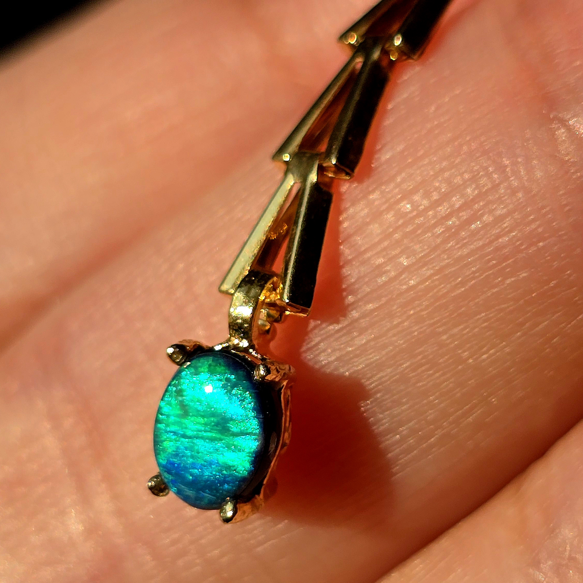REIGN - NEON Solid 10k Gold Natural Australian Opal Doublet, Chevron link - 