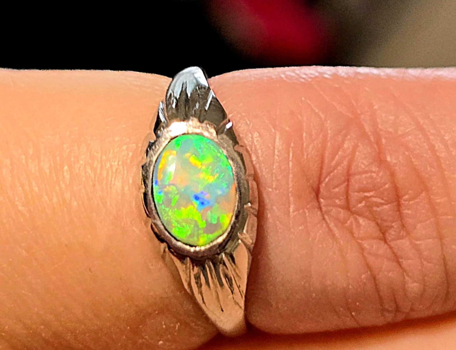 SWEET SIGNET : Custom Natural Australian Opal Signet Ring 925 sterling silver, Hand Engraved Sunrays