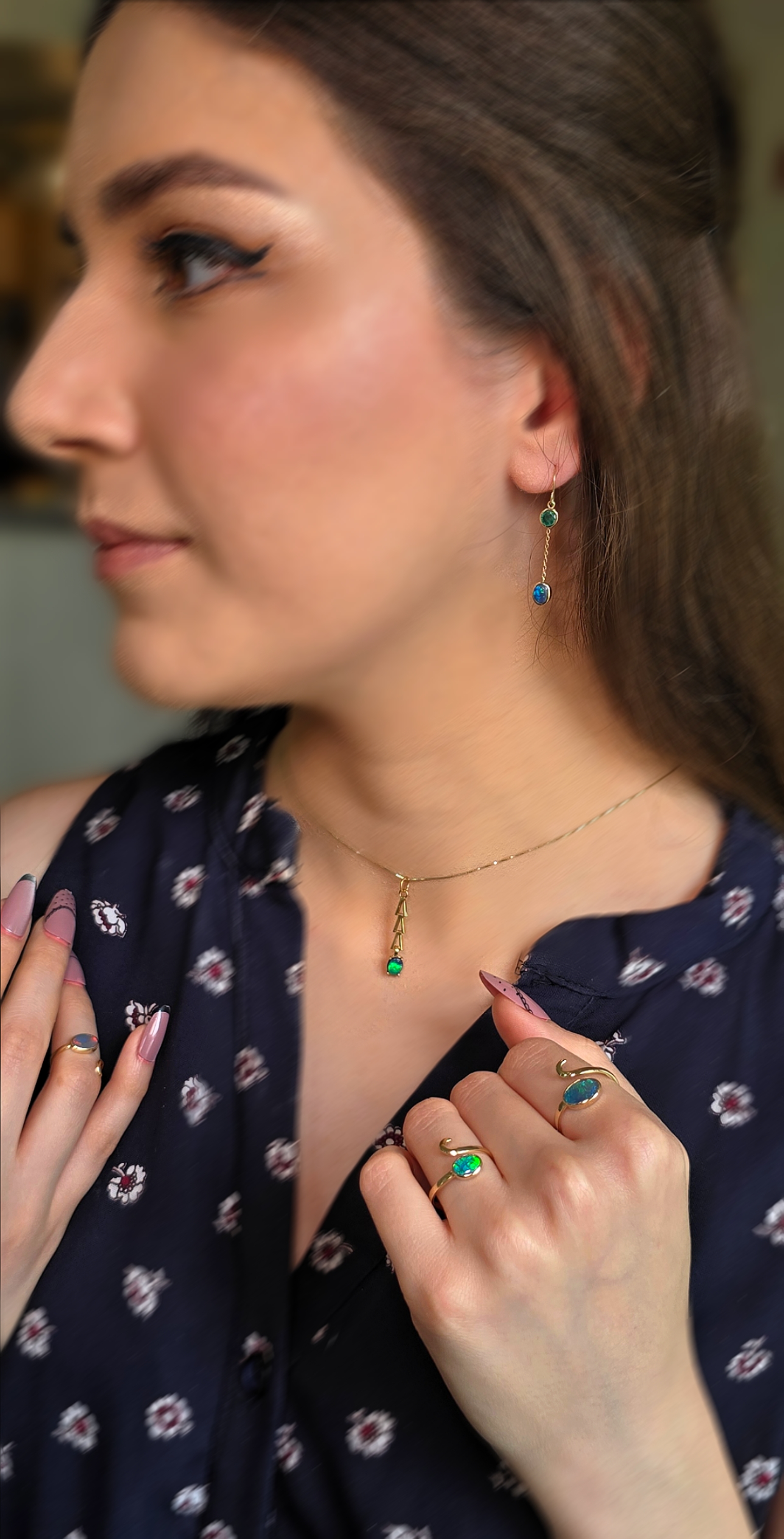REIGN - NEON Solid 10k Gold Natural Australian Opal Doublet, Chevron link -  thumbnail 10