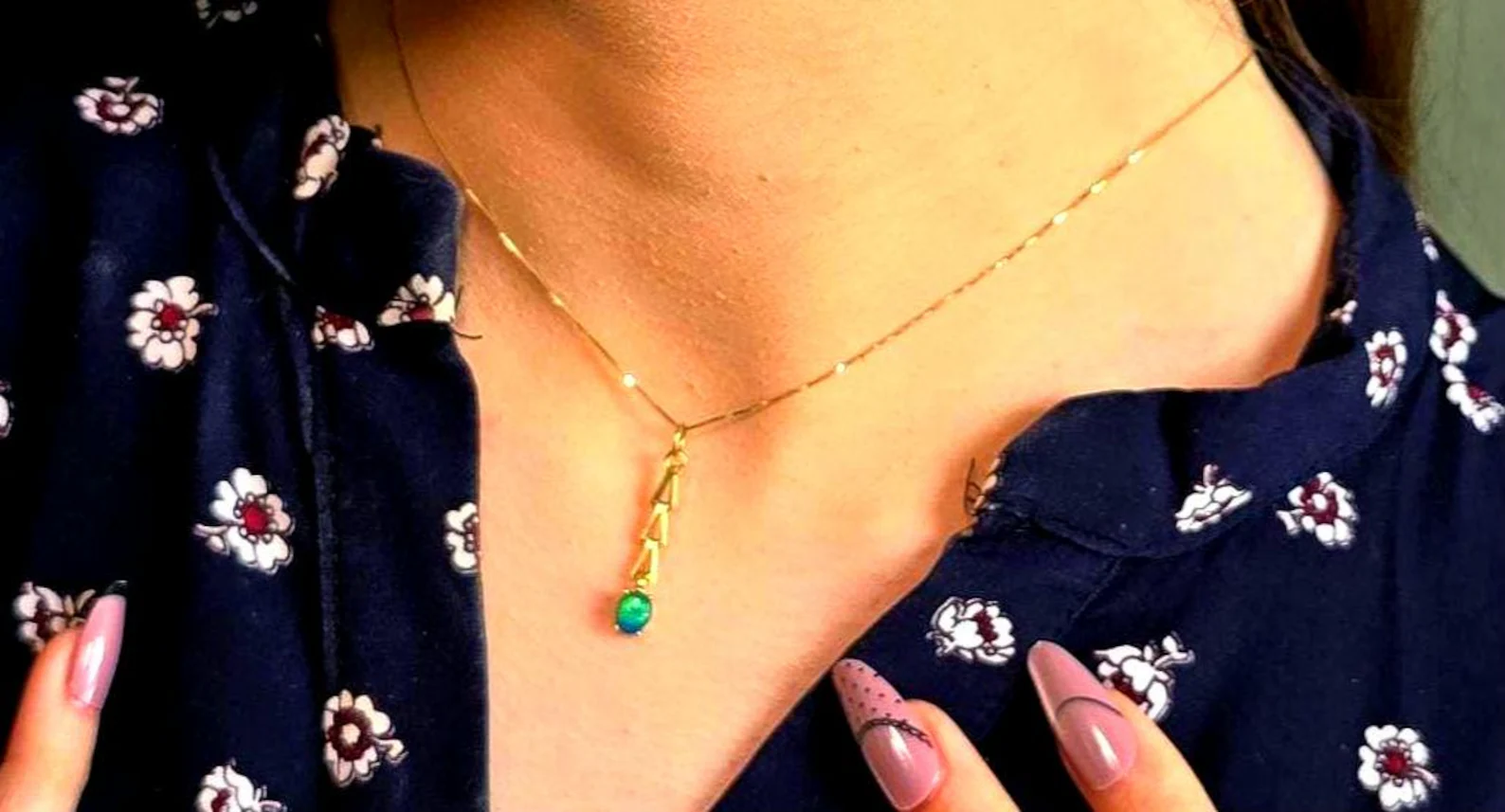 REIGN - NEON Solid 10k Gold Natural Australian Opal Doublet, Chevron link -  thumbnail 7