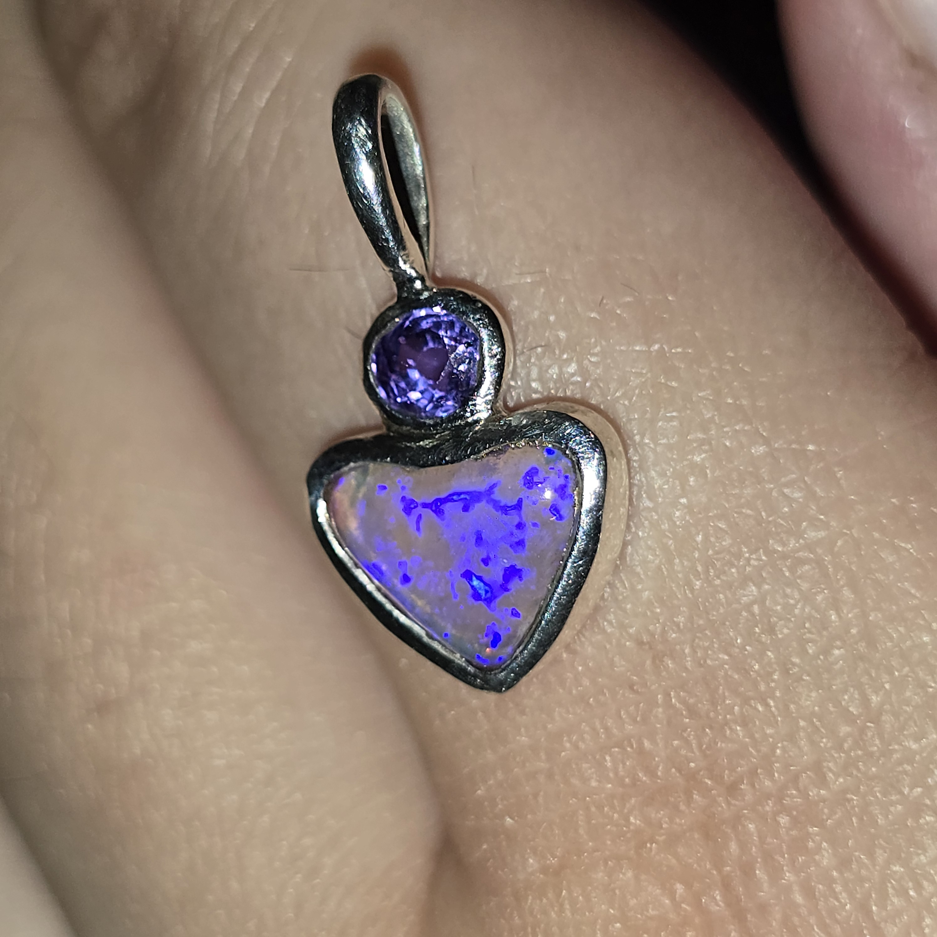 Natural Australian Opal Heart thumbnail 5