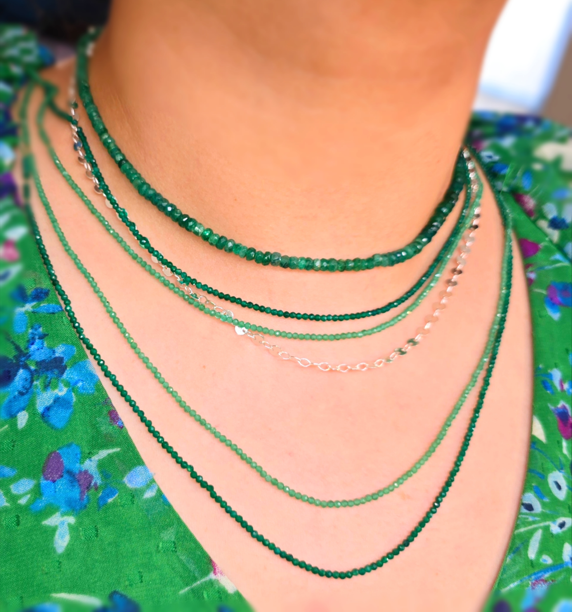 Natural Emerald gemstone strand necklace,  