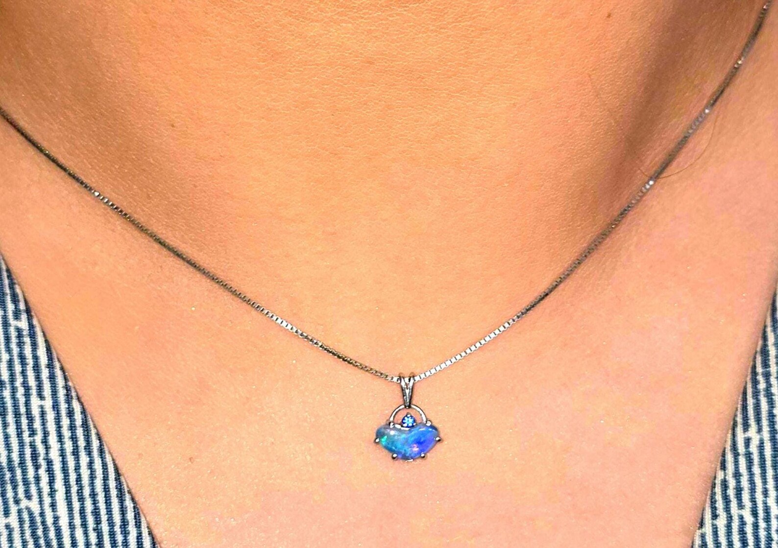 Blue baby - Natural Australian Opal Heart Necklace, Natural Sapphire, 925 Silver  thumbnail 14