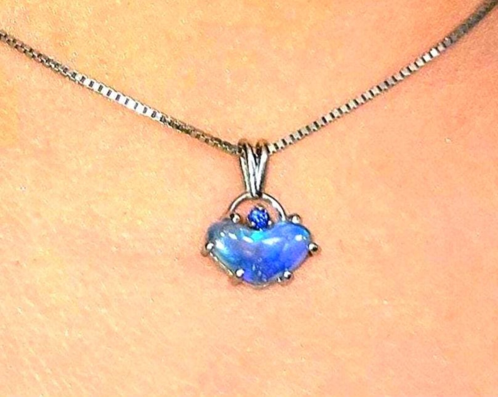 Blue baby - Natural Australian Opal Heart Necklace, Natural Sapphire, 925 Silver  thumbnail 8