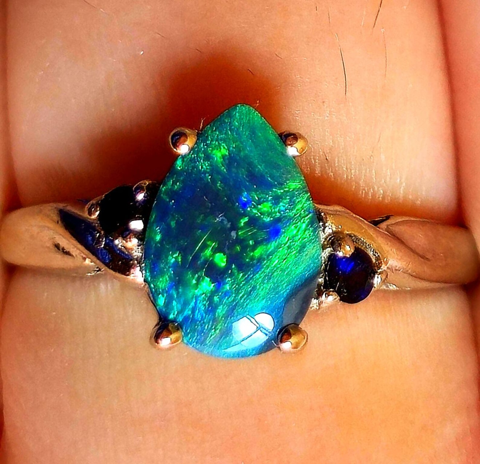 Peacock heirloom - Solid 10k White Gold Natural Australian Opal Ring Size 8.5 thumbnail 13
